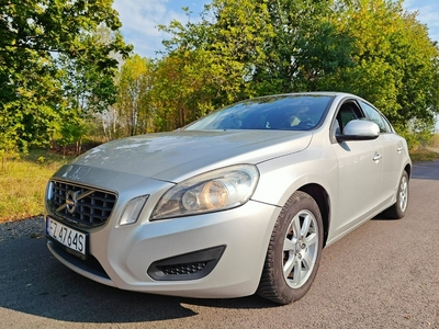 Volvo S60 II