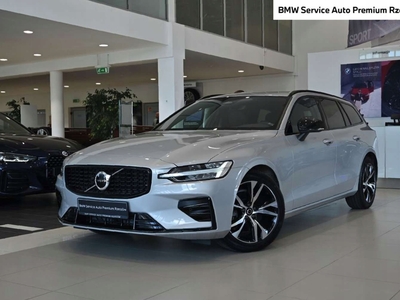 Volvo V60 II Kombi Facelifting 2.0 B3 163KM 2023