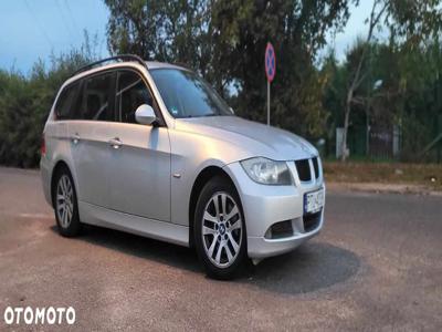 BMW Seria 3 318d