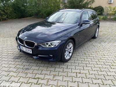 BMW Seria 3 318d Sport Line