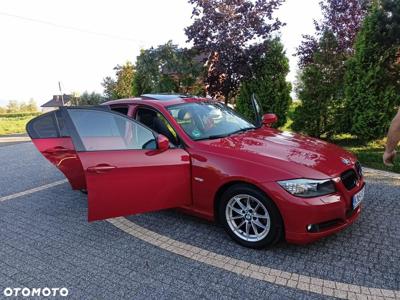 BMW Seria 3 318i Touring Edition Sport