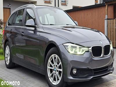 BMW Seria 3 320d Touring Advantage