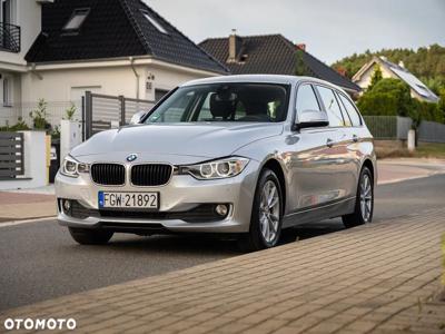 BMW Seria 3 320d Touring Sport-Aut Blue Performance Luxury Line