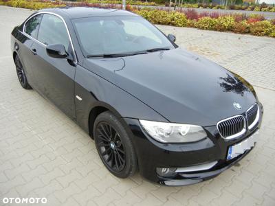 BMW Seria 3 325i