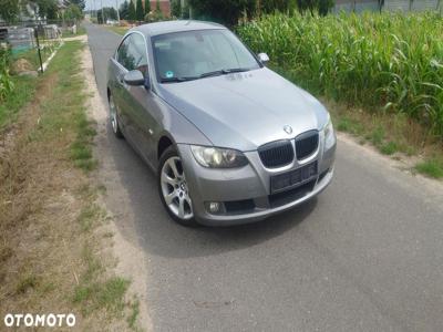 BMW Seria 3 325i