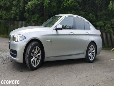 BMW Seria 5 520d Luxury Line