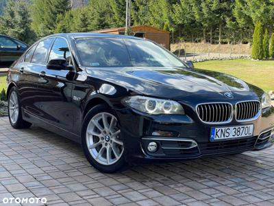 BMW Seria 5 520d xDrive Luxury Line