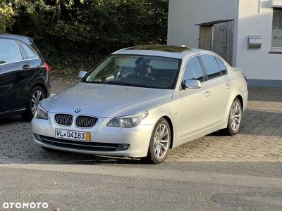 BMW Seria 5 523i Edition Lifestyle