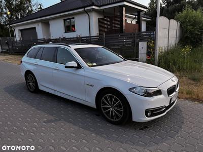 BMW Seria 5 525d xDrive Luxury Line