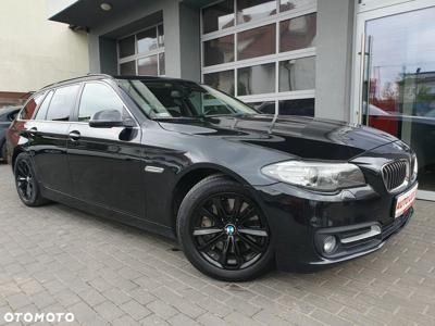 BMW Seria 5 530d xDrive Luxury Line