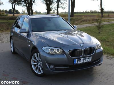 BMW Seria 5 530d xDrive Touring Modern Line