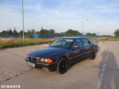 BMW Seria 7 728i L