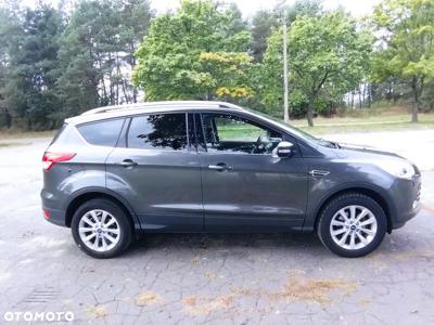 Ford Kuga 1.5 EcoBoost 2x4 Titanium