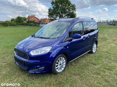 Ford Tourneo Courier 1.0 EcoBoost Titanium