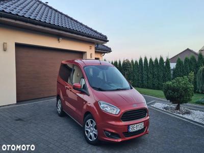 Ford Tourneo Courier 1.0 EcoBoost Titanium