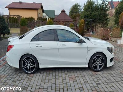 Mercedes-Benz CLA 180 AMG Line