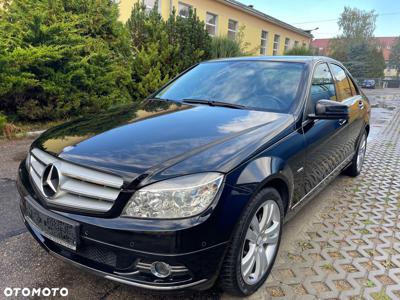 Mercedes-Benz Klasa C 180 BlueEFFICIENCY 7G-TRONIC Avantgarde