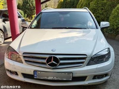 Mercedes-Benz Klasa C 320 CDI Elegance 4-Matic