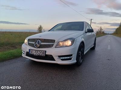 Mercedes-Benz Klasa C 350 BlueEff 4-Matic Avantgarde