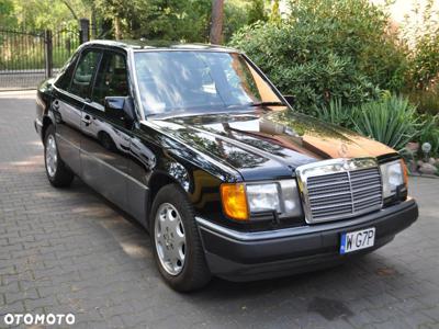 Mercedes-Benz W124 (1984-1993)