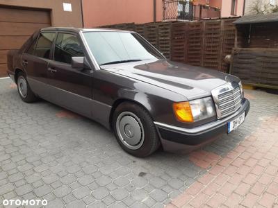 Mercedes-Benz W124 (1984-1993)