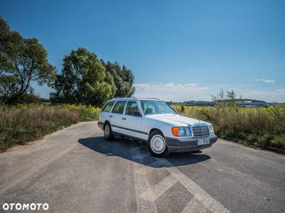 Mercedes-Benz W124 (1984-1993)