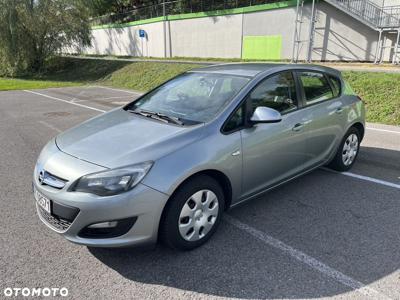 Opel Astra IV 1.6 CDTI Essentia