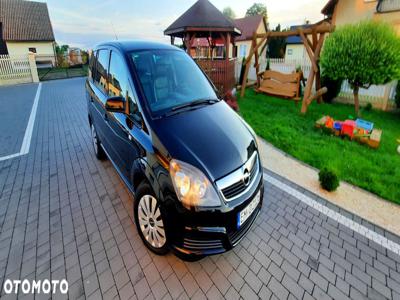 Opel Zafira 1.8 Elegance