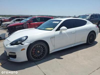 Porsche Panamera GTS PDK