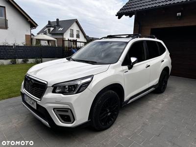 Subaru Forester 2.0 i Platinum (EyeSight) Lineartronic