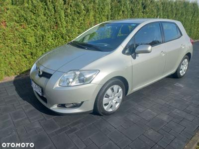 Toyota Auris 1.33 VVT-i Terra