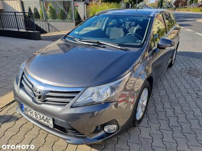 Toyota Avensis 2.0 D-4D Luna