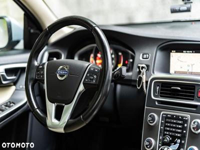 Volvo S60 T5 Drive-E Dynamic Edition (Kinetic)