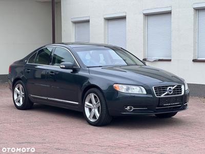 Volvo S80 4.4 V8 AWD Executive