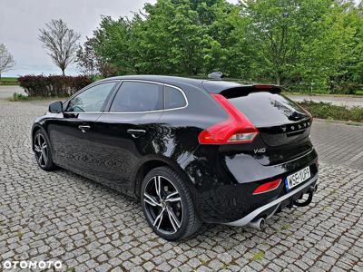 Volvo V40 D3 Drive-E SCR R-Design Momentum