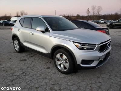 Volvo XC 40 T5 AWD Momentum