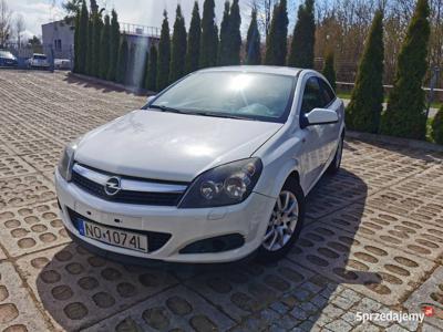 Opel Astra GTC 2009 rok 1,4 LPG