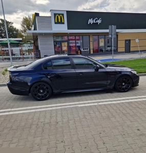 BMW Seria 5 E60 Sedan 550 i 367KM 2007