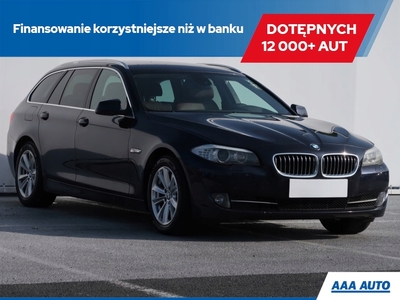 BMW Seria 5 F10-F11 Touring 530d 258KM 2012