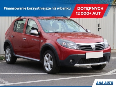 Dacia Sandero I Hatchback 5d 1.6 MPI 87KM 2010