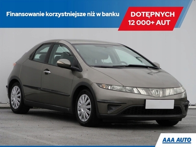 Honda Civic VIII Hatchback 5d 1.4 i 83KM 2006