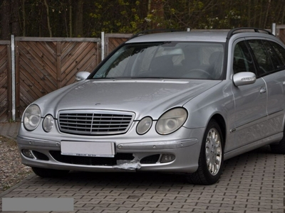 Mercedes E 220