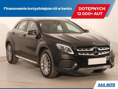 Mercedes GLA I Off-Roader Facelifting 1.6 200 156KM 2018