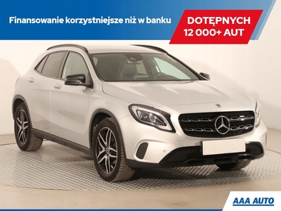 Mercedes GLA I Off-Roader Facelifting 1.6 200 156KM 2019