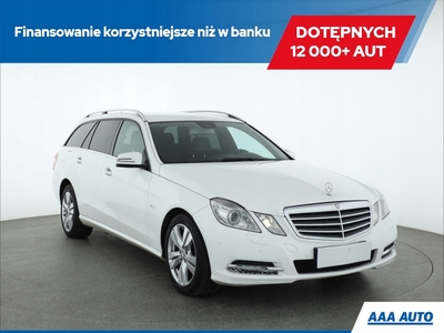 Mercedes Klasa E W212 Kombi 200 CDI BlueEFFICIENCY 136KM 2012