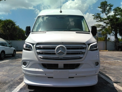 Mercedes Sprinter