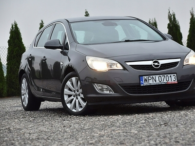 Opel Astra J Hatchback 5d 1.4 Turbo ECOTEC 120KM 2011