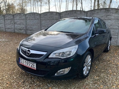 Opel Astra J Hatchback 5d 1.4 Turbo ECOTEC 140KM 2010