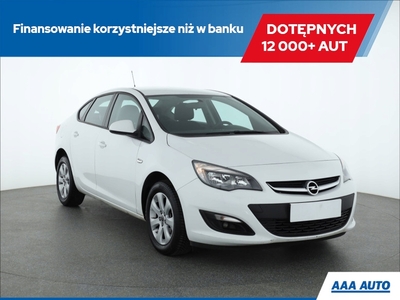 Opel Astra J Sedan 1.6 Twinport ECOTEC 115KM 2018