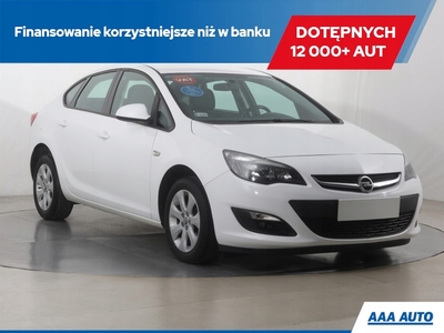 Opel Astra J Sedan 1.6 Twinport ECOTEC 115KM 2018